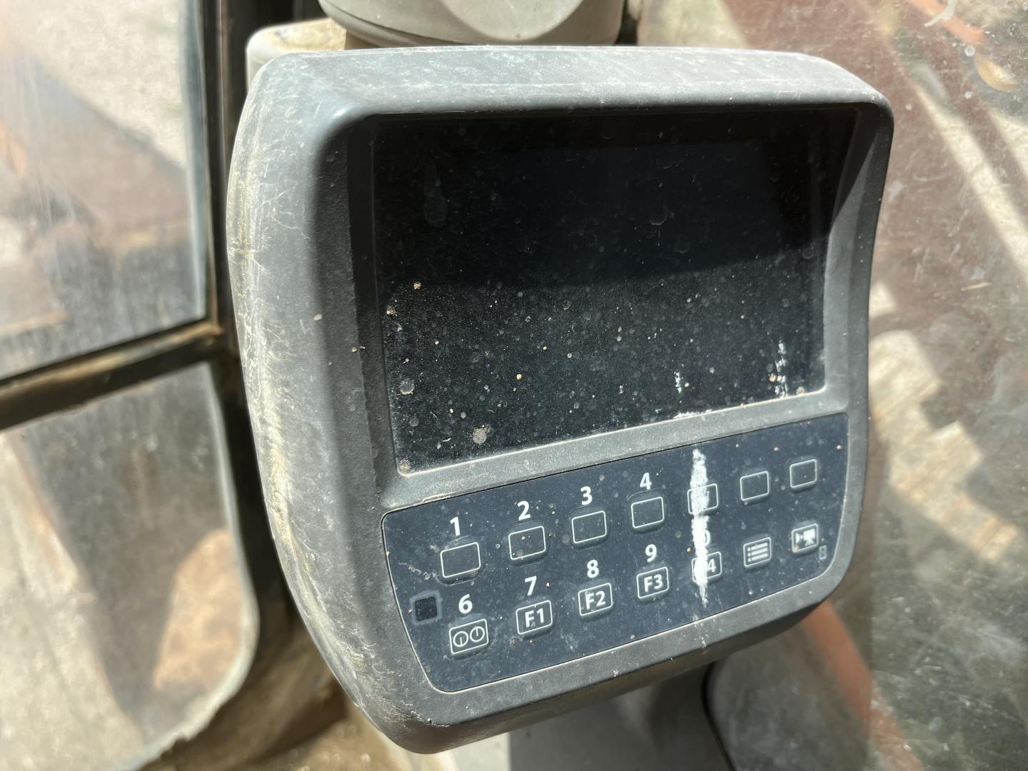 ./imagenes/INVOICE/2019/17853/EXCAVADORA HITACHI ZX200LC-3 (12).JPG